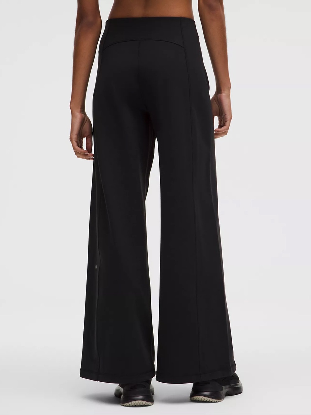 Define High-Rise Wide-Leg Pant
Luon - Picture 2 of 6